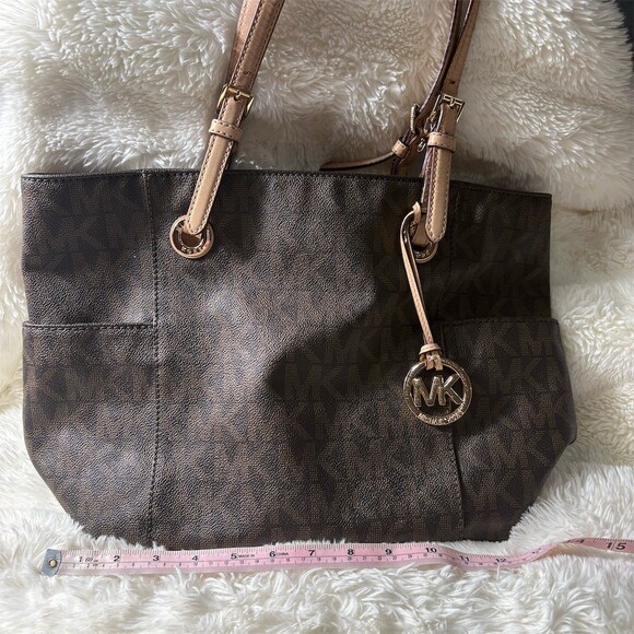 Michael Kors Handbags - Michael Kors Jet Set Logo Tote Bag Womens Large Brown Top Zip Gold Tone